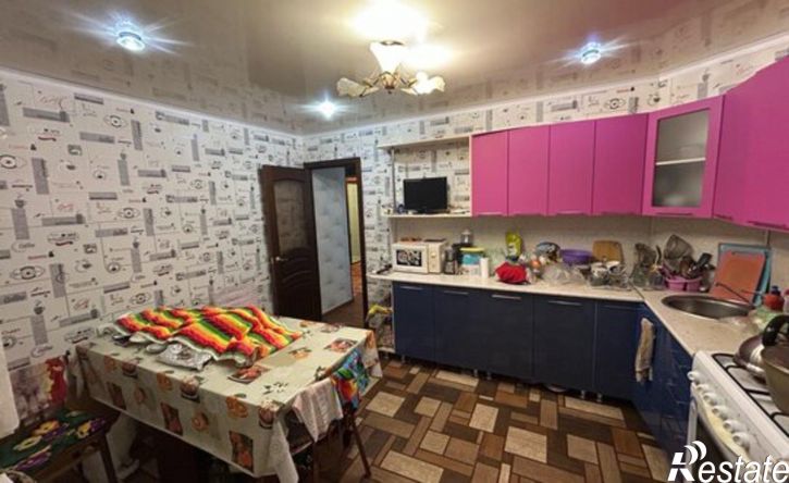 3-комн квартира ул Артема, 138,  д. 138