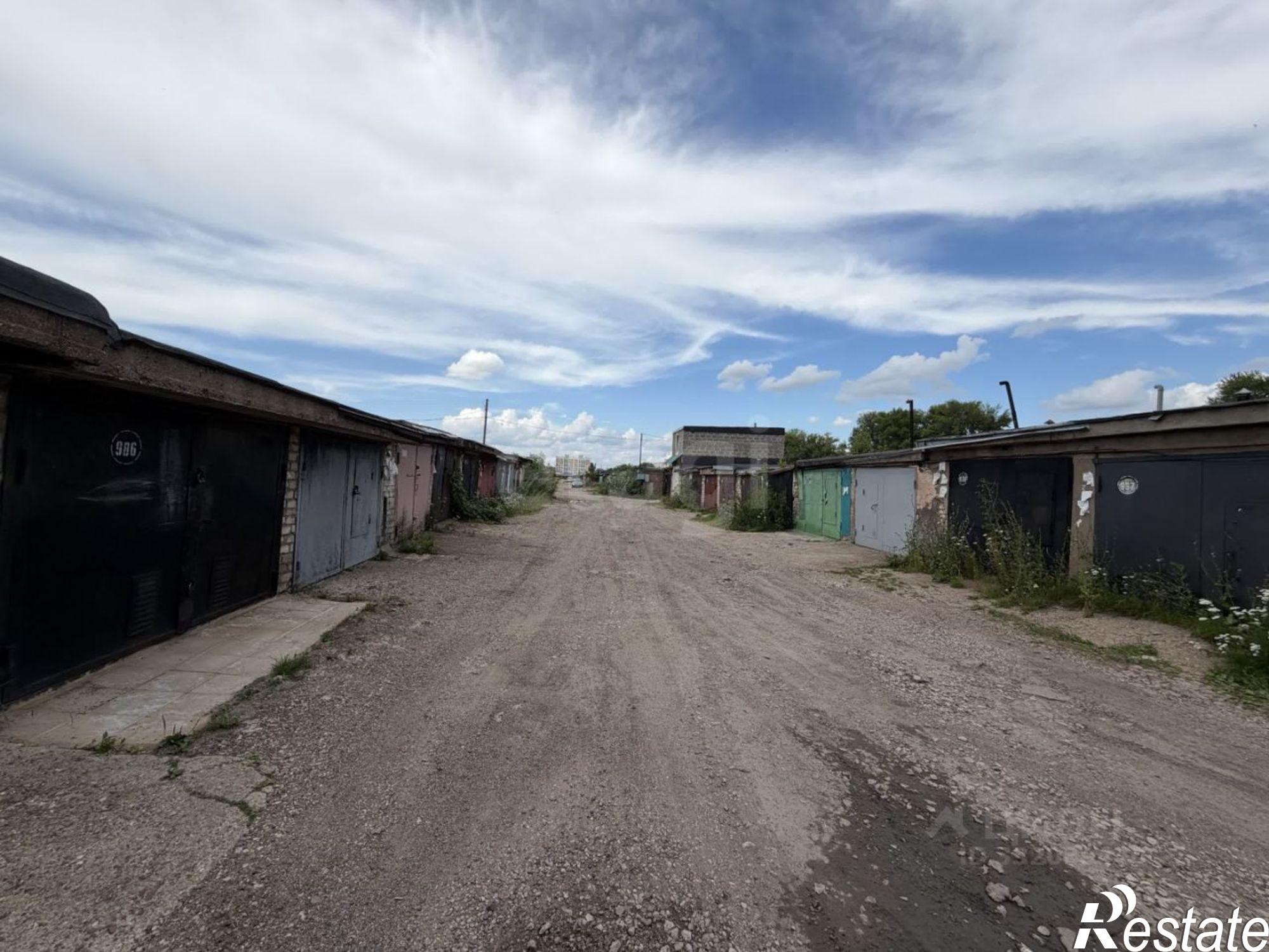 Купить гараж, место в паркинге за 233 155 рублей