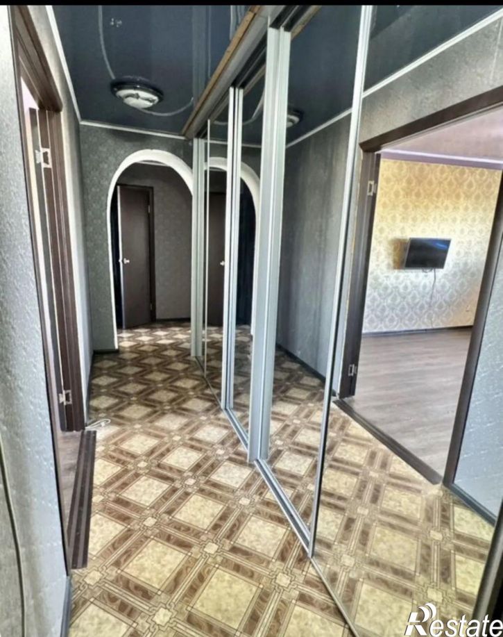 3-комн квартира ул Сакко и Ванцетти, 63,  д. 63