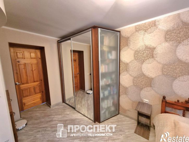 3-комн квартира пр-кт Октября, 17,  д. 17