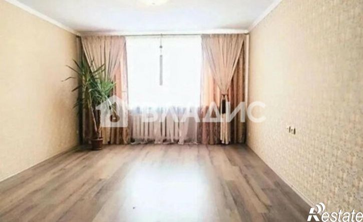 4-комн квартира ул Чехова, 1,  д. 1