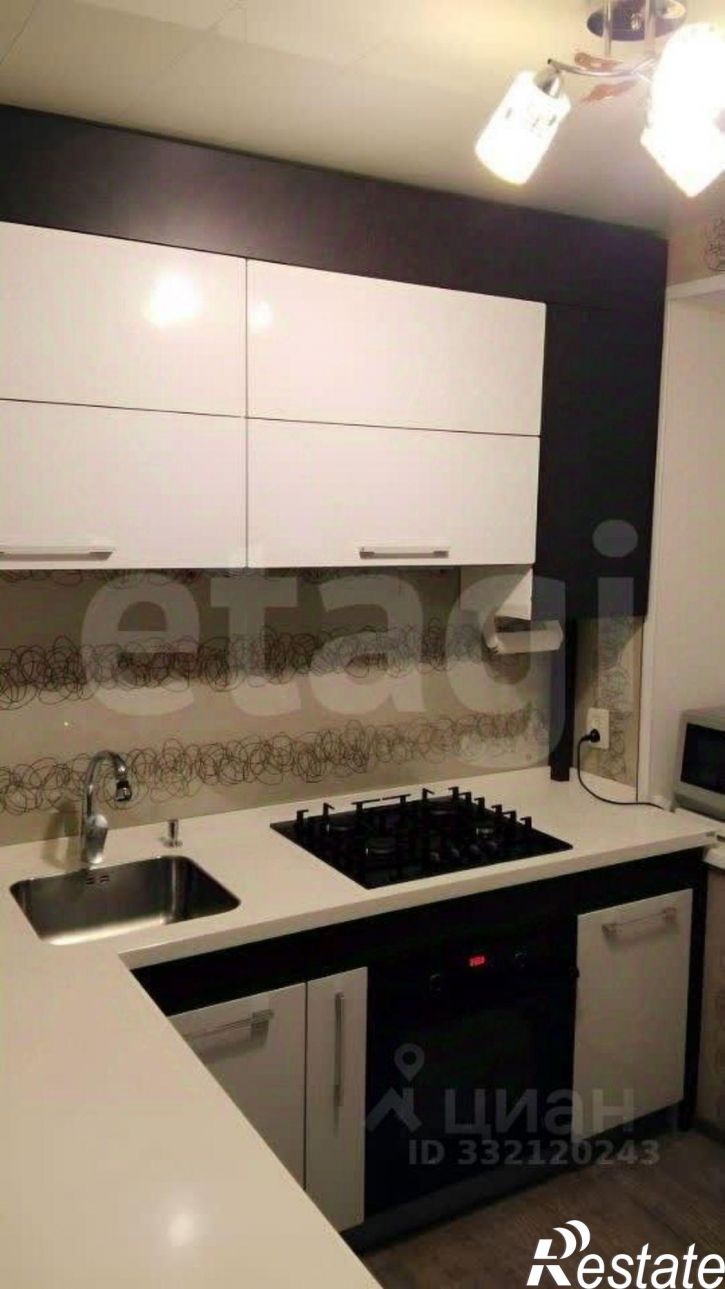 4-комн квартира ул Блюхера, 6а,  д. 6а