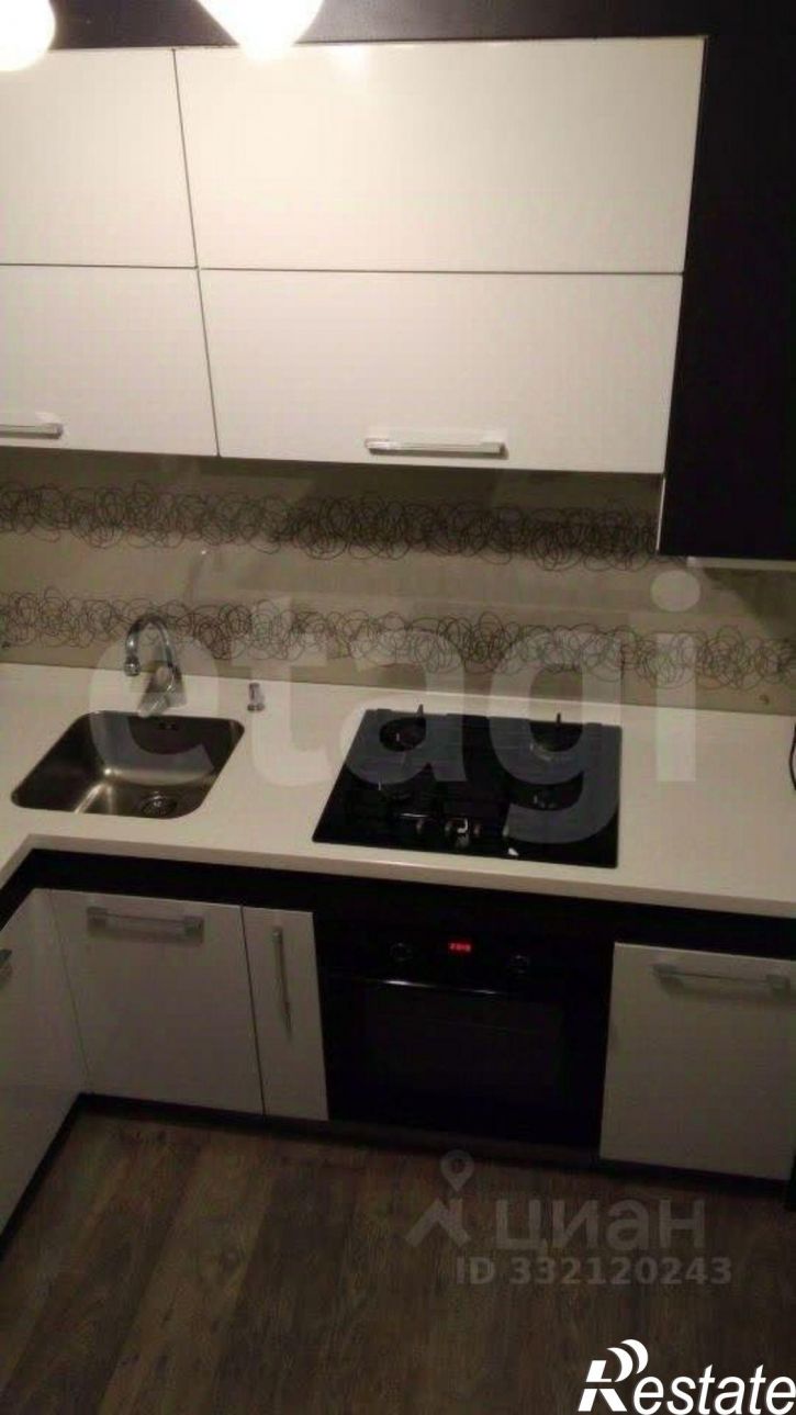 4-комн квартира ул Блюхера, 6а,  д. 6а