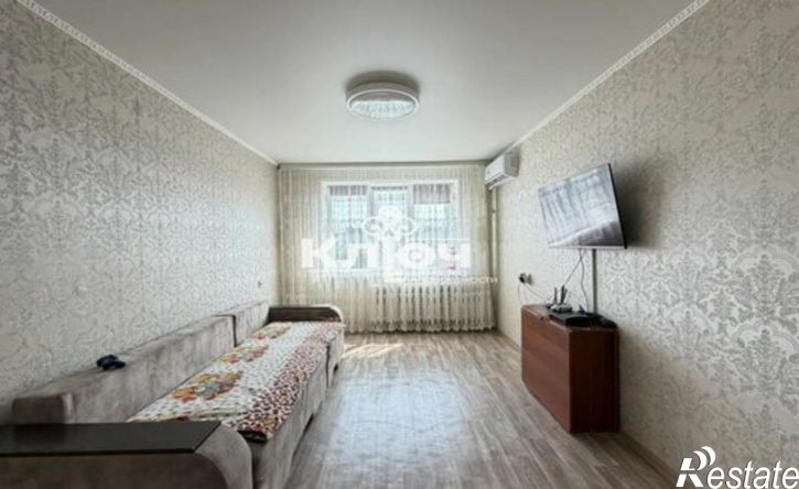 3-комн квартира ул Артема, 77,  д. 77