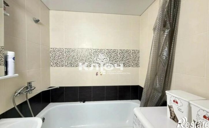 3-комн квартира ул Артема, 77,  д. 77