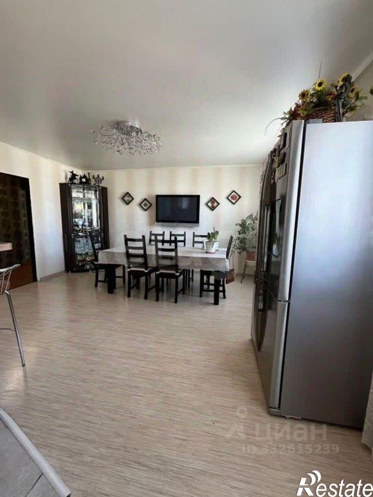 4-комн квартира ул Артема, 146,  д. 146