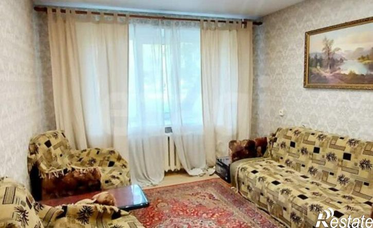 3-комн квартира пр-кт Октября, 20,  д. 20