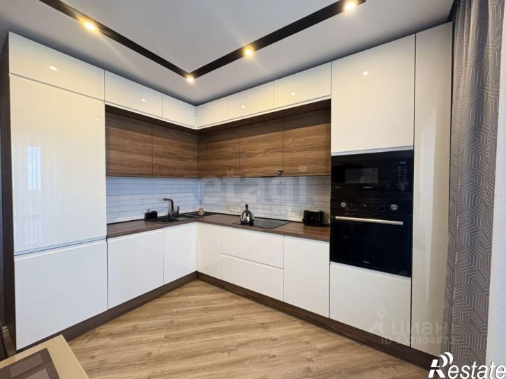 2-комн квартира пр-кт Октября, 42,  д. 42