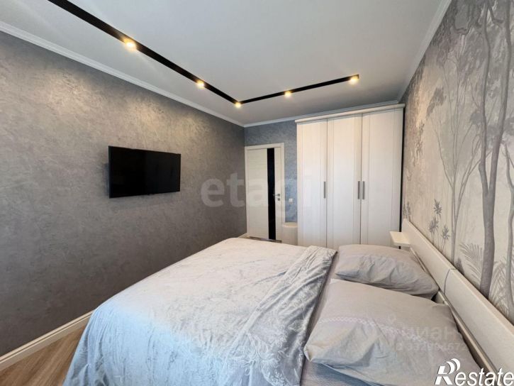 2-комн квартира пр-кт Октября, 42,  д. 42