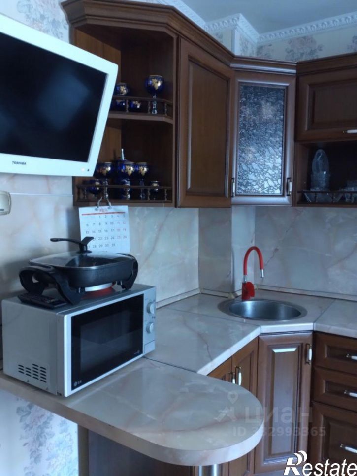 2-комн квартира ул Артема, 153,  д. 153