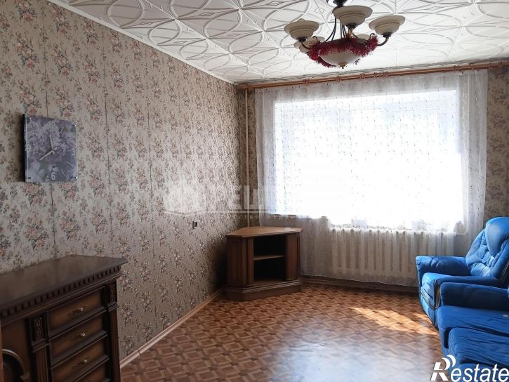 3-комн квартира Артема улица,95