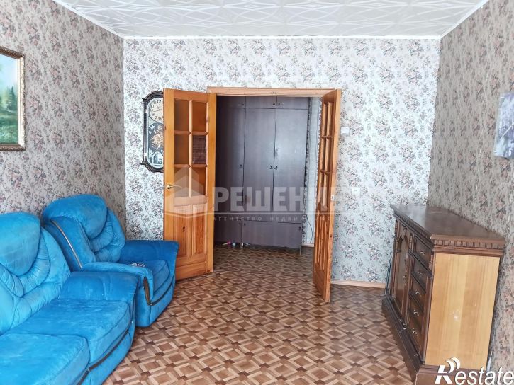 3-комн квартира Артема улица,95