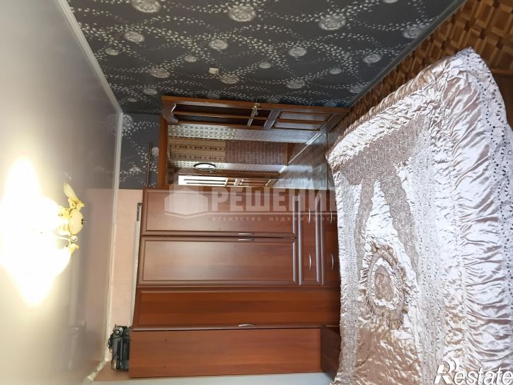 3-комн квартира Артема улица,95