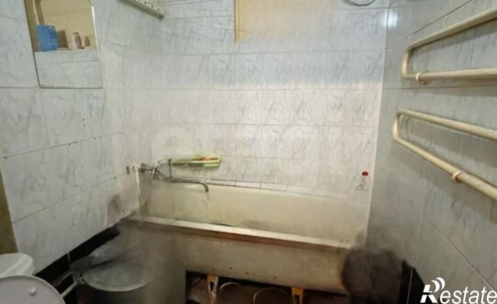 3-комн квартира ул Нахимова, 1,  д. 1