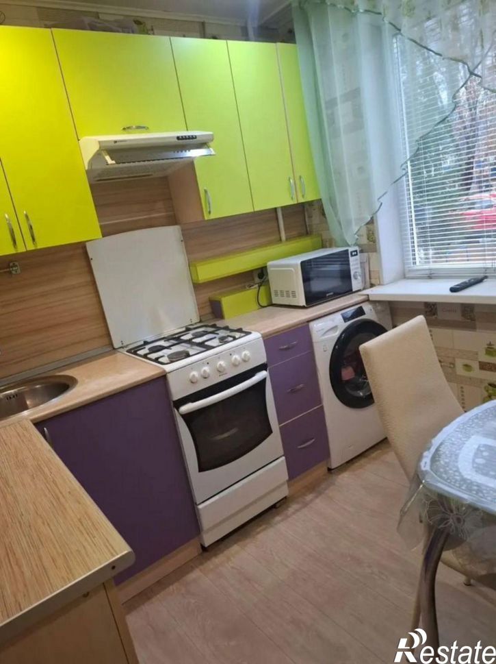 3-комн квартира пр-кт Октября, 53,  д. 53