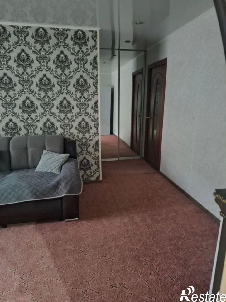 3-комн квартира пр-кт Октября, 53,  д. 53