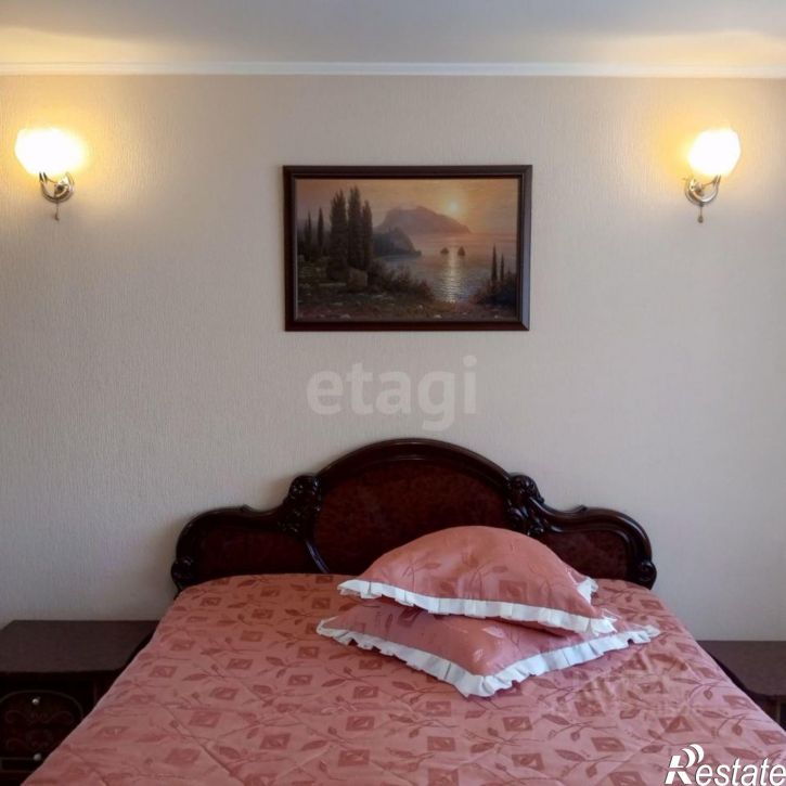 3-комн квартира ул Караная Муратова, 2,  д. 2