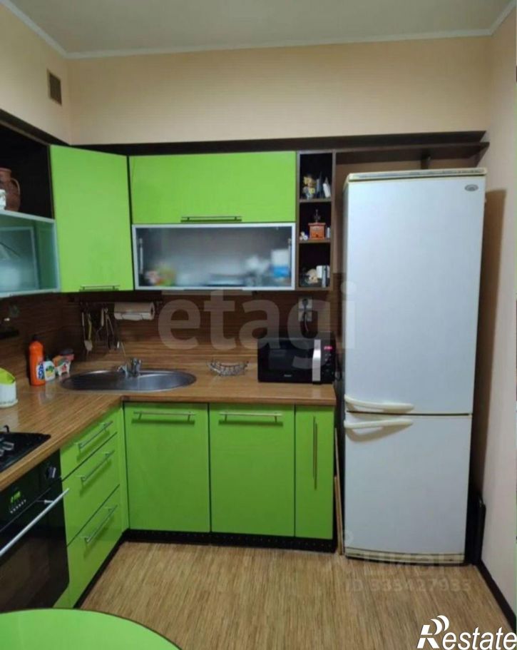 3-комн квартира ул Артема, 21а,  д. 21а