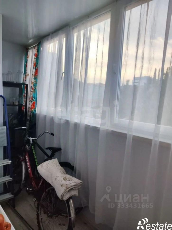 4-комн квартира ул Артема, 63,  д. 63