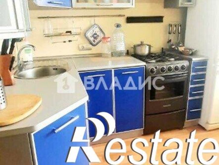 2-комн квартира улица Сазонова, 10,  д. 10