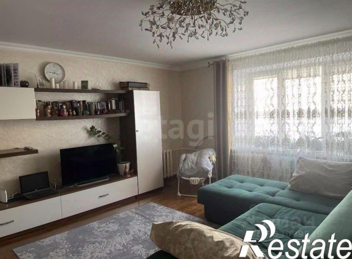 3-комн квартира Лазурная улица, 17,  д. 17