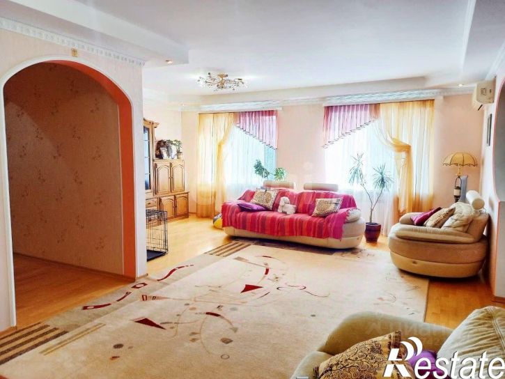 4-комн квартира Садовая улица, 18,  д. 18