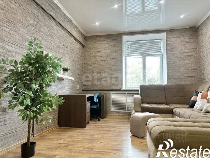 2-комн квартира Социалистическая улица, 13,  д. 13