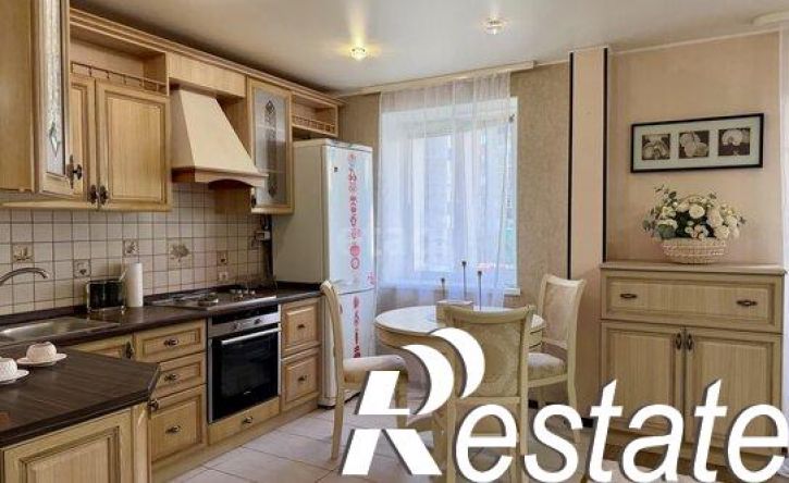 3-комн квартира улица Богдана Хмельницкого, 50,  д. 50