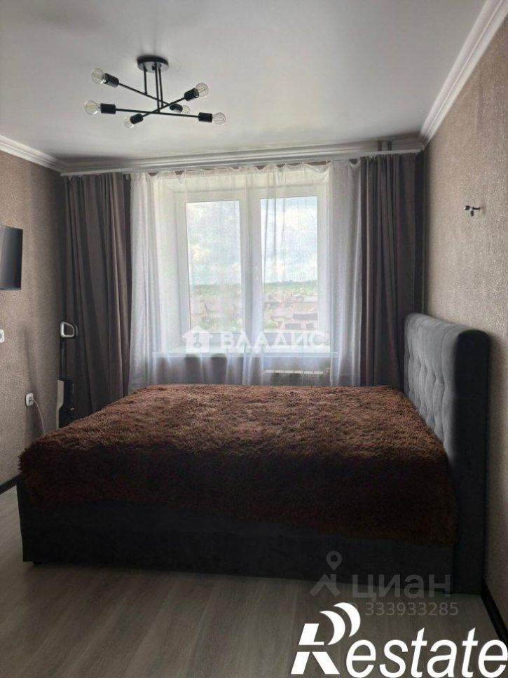 3-комн квартира улица Машиностроителей, 64,  д. 64