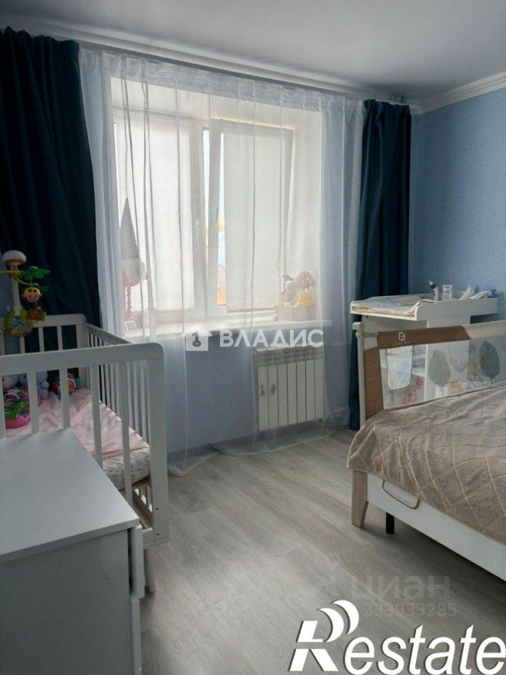3-комн квартира улица Машиностроителей, 64,  д. 64
