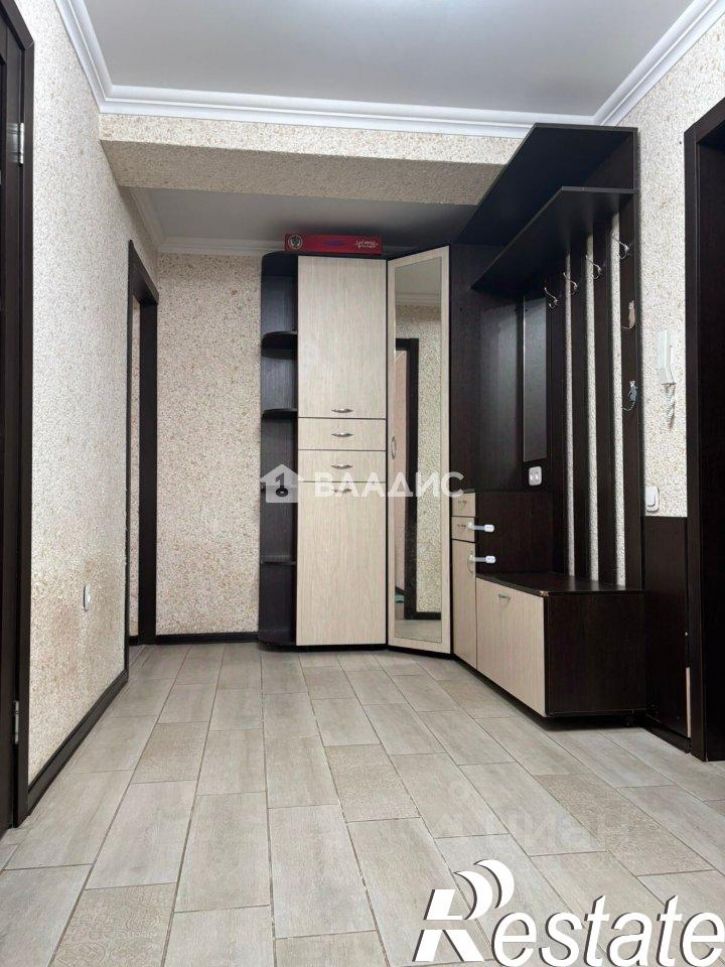 3-комн квартира улица Машиностроителей, 64,  д. 64