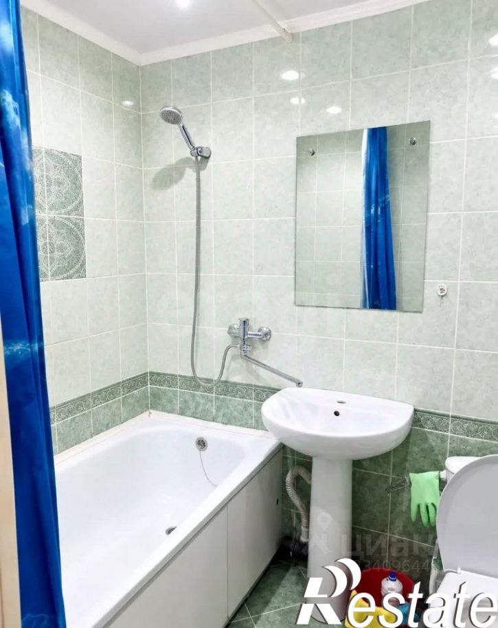 1-комн квартира улица Строителей, 10,  д. 10