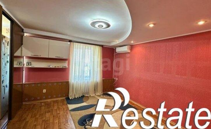 3-комн квартира Коммунистическая улица, 24,  д. 24