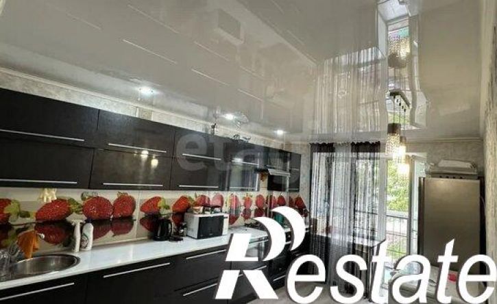 2-комн квартира улица Худайбердина, 150Б,  д. 150Б