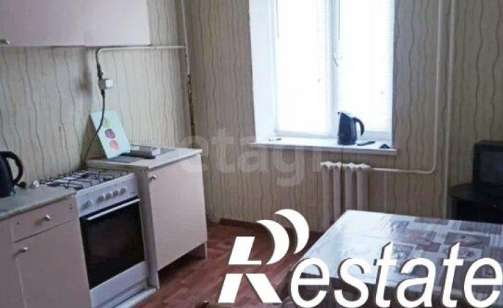 2-комн квартира улица Артёма, 100,  д. 100