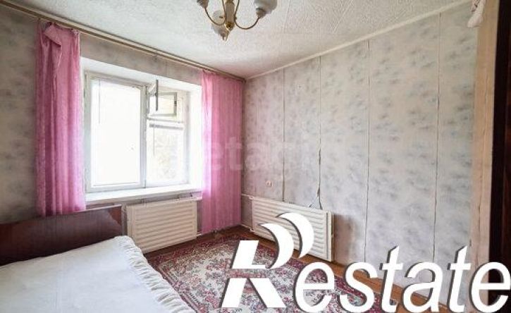4-комн квартира Коммунистическая улица, 73,  д. 73