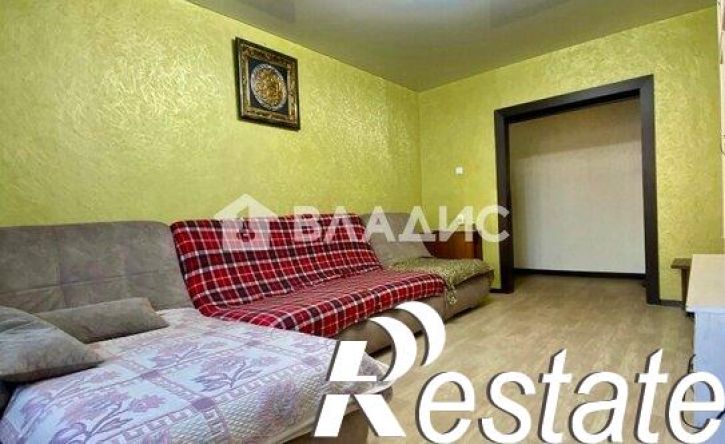 3-комн квартира улица Артёма, 142,  д. 142