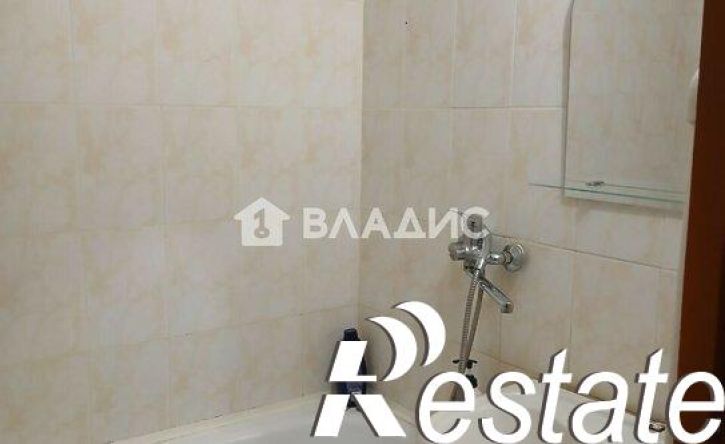 2-комн квартира улица Артёма, 106,  д. 106